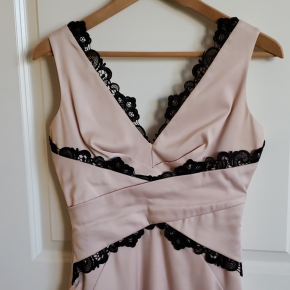 Lipsy midi dress in blush, Size UK 8 - Picture 2 of 4